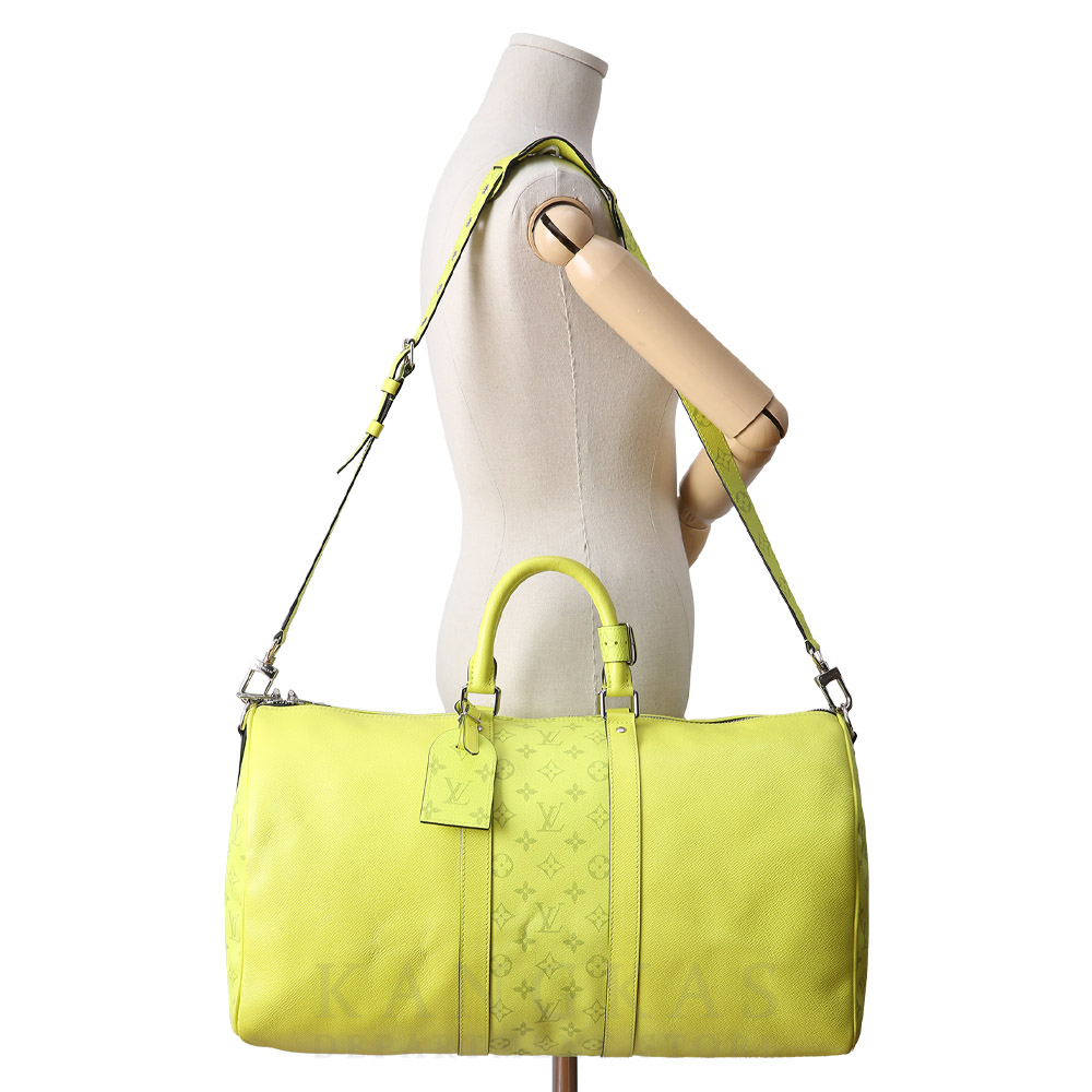 LOUIS VUITTON(USED)루이비통 타이가 키폴50 반둘리에
